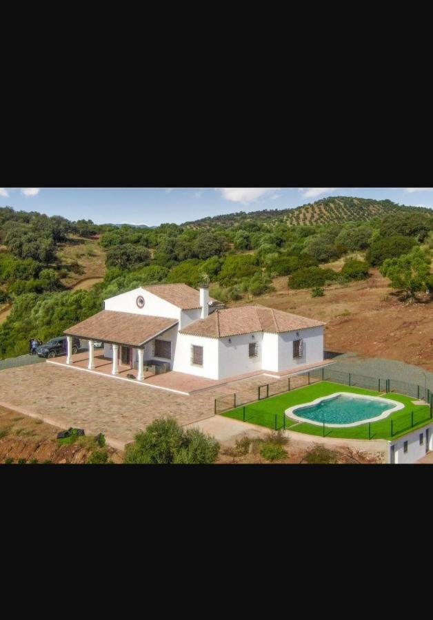 Alberquillas Villa *
